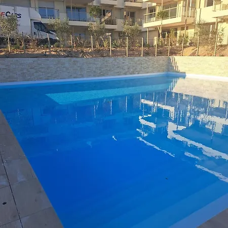 Cozy Studio, Pool And شقة *