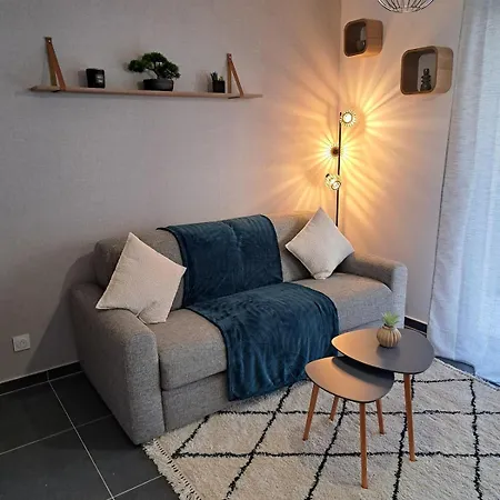 شقة Cozy Studio, Pool And